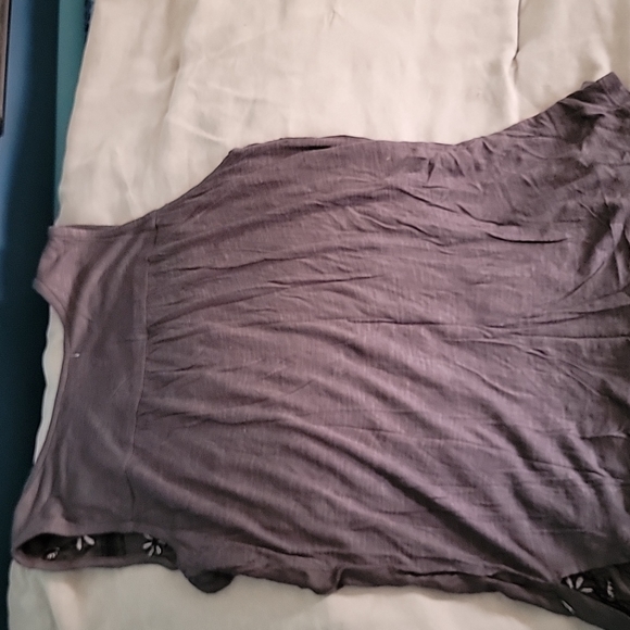 Tank top - Picture 2 of 2